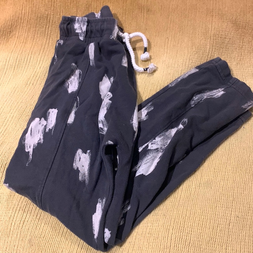 Grey 6 youth joggers cat and jack